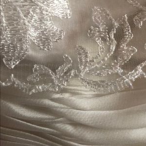 La Belle Dresses - Formal White Lace Dress La Belle Dresses - Formal White Lace Dress